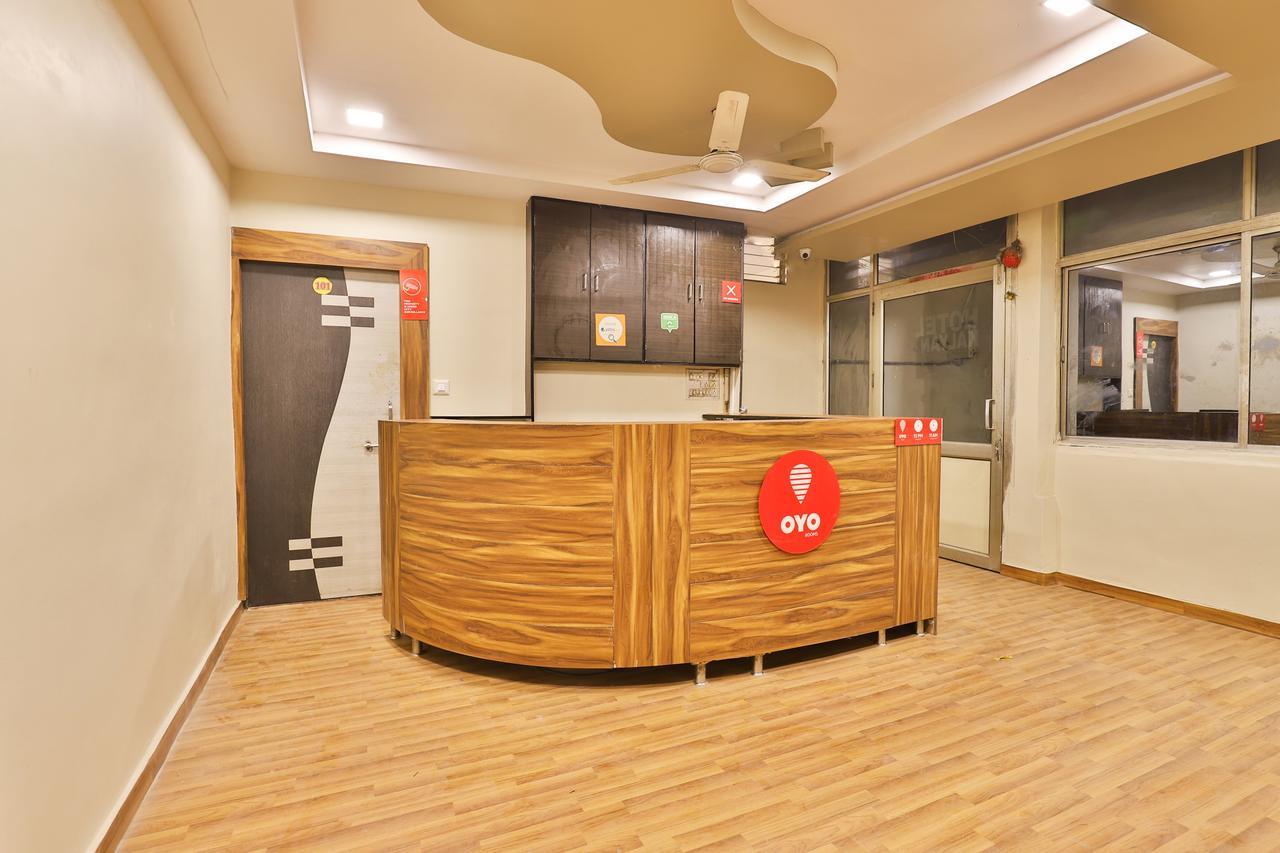 Oyo 11427 Hotel Kalyan Ахмедабад Екстериор снимка