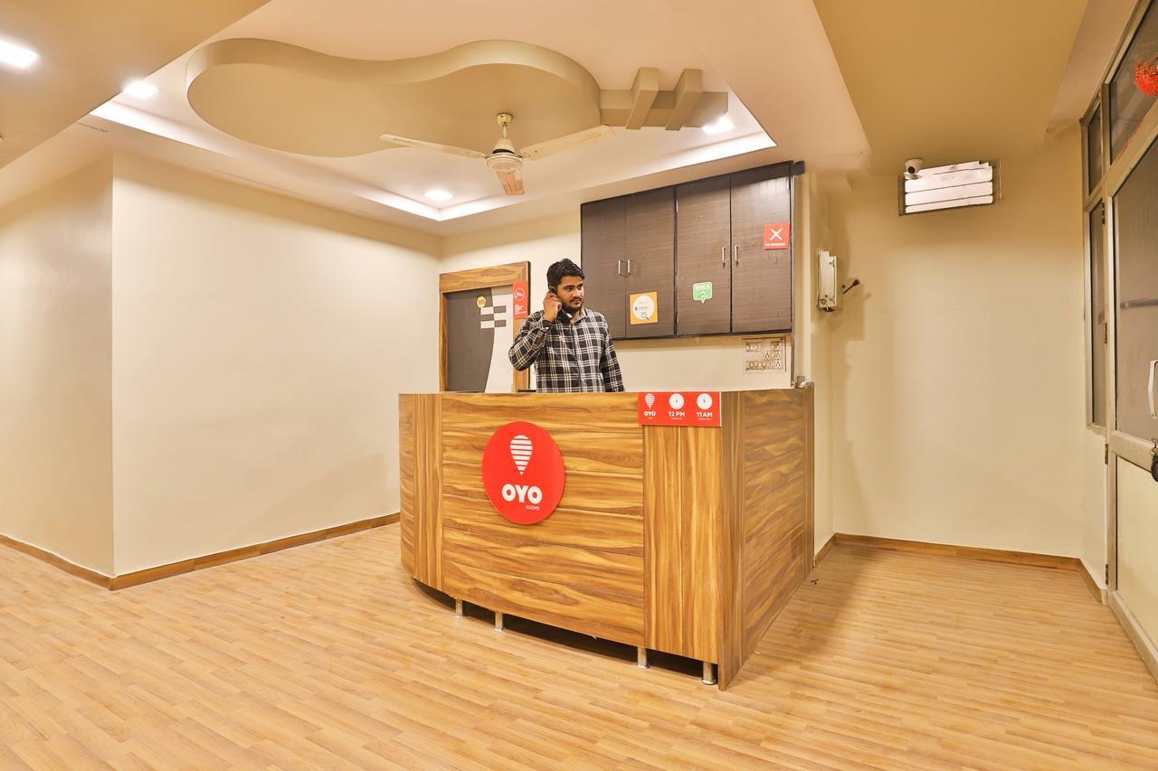 Oyo 11427 Hotel Kalyan Ахмедабад Екстериор снимка